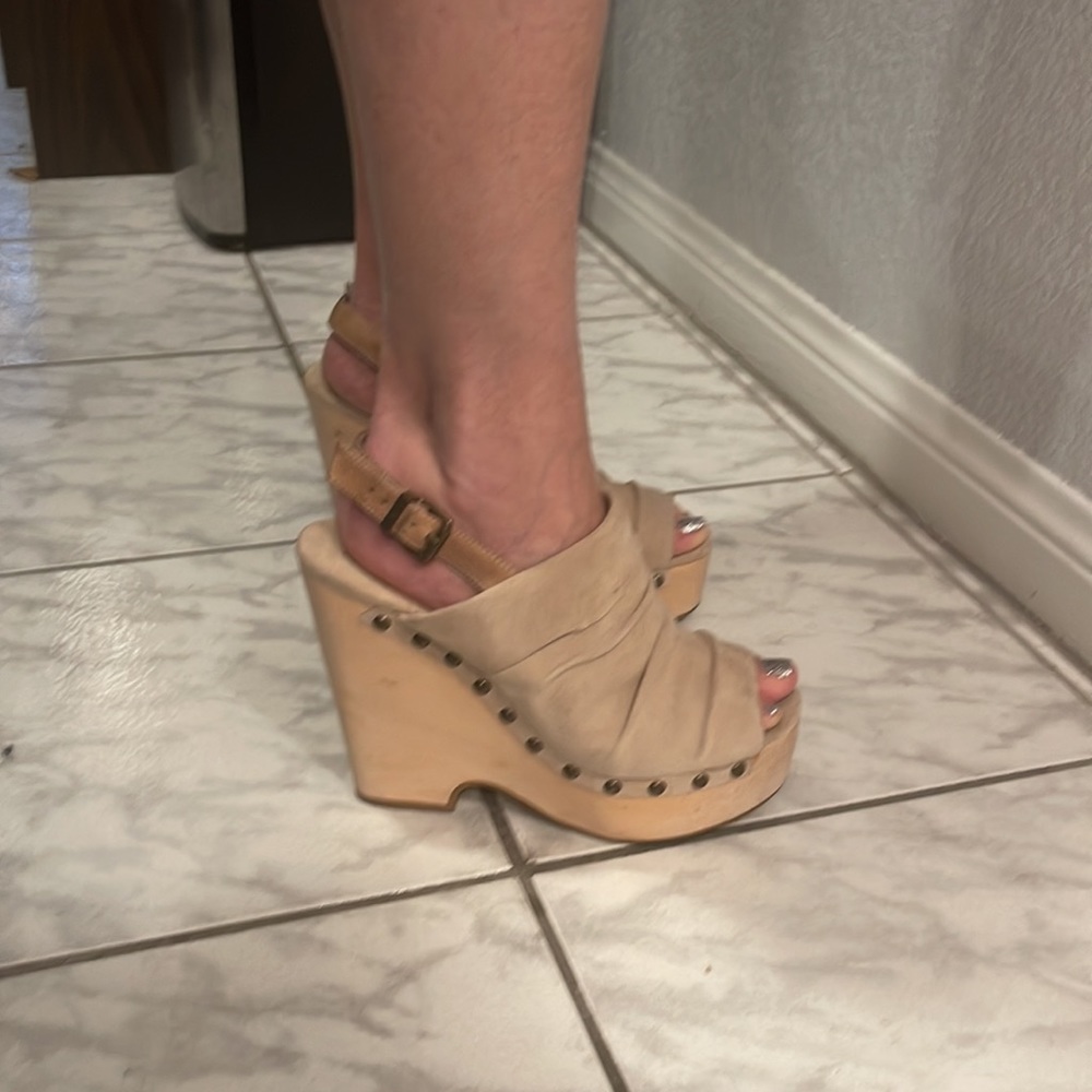 7 for all mankind tan suede platform sandals